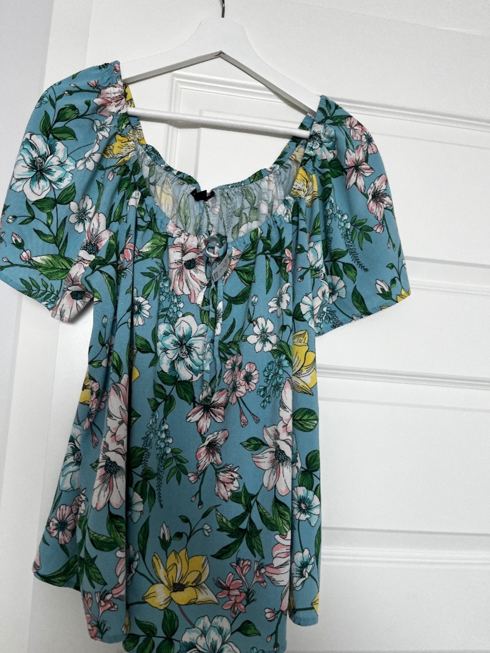 Torrid size 1 peasant top